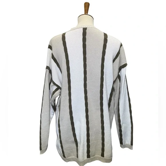 liz & co. Vintage Beige, White and Green Sweater #48 - Picture 2 of 4